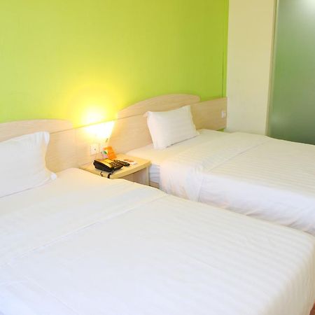 7Days Inn Xiamen Lotus Square Branch Jiangtouzhen Exterior photo