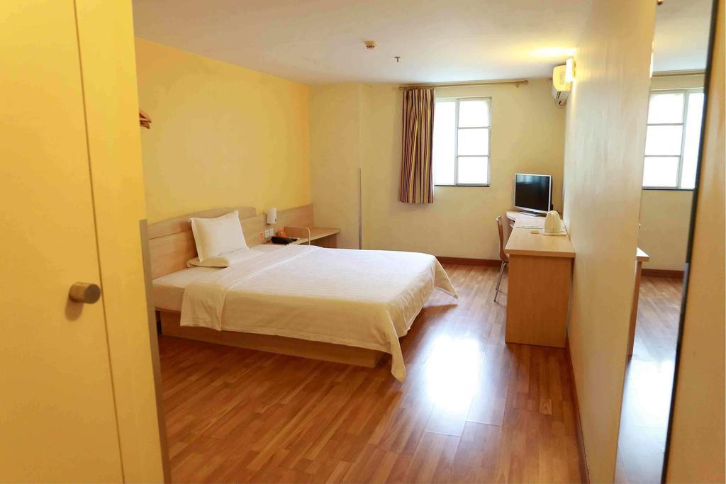 7Days Inn Xiamen Lotus Square Branch Jiangtouzhen Room photo